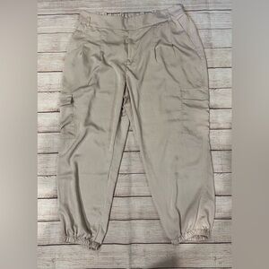 EXPRESS Extreme High Rise Cream Cargo Jogger Pants Size XL
